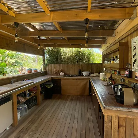 Yourte Piscine Jardin - Quatre Murs Et Un Toit * Hyères