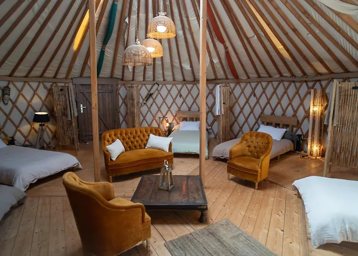 Lyxtält Yourte Piscine Jardin - Quatre Murs Et Un Toit *